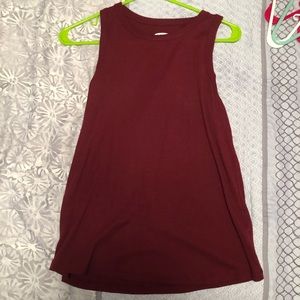 Old navy burgundy tank top